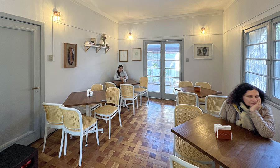 El saln interior de Bourbon Coffee