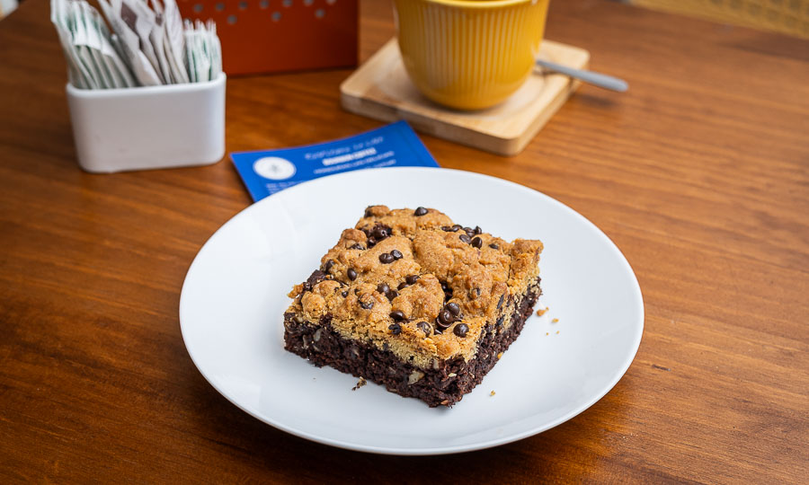 Brookie: Brownie + Cookie