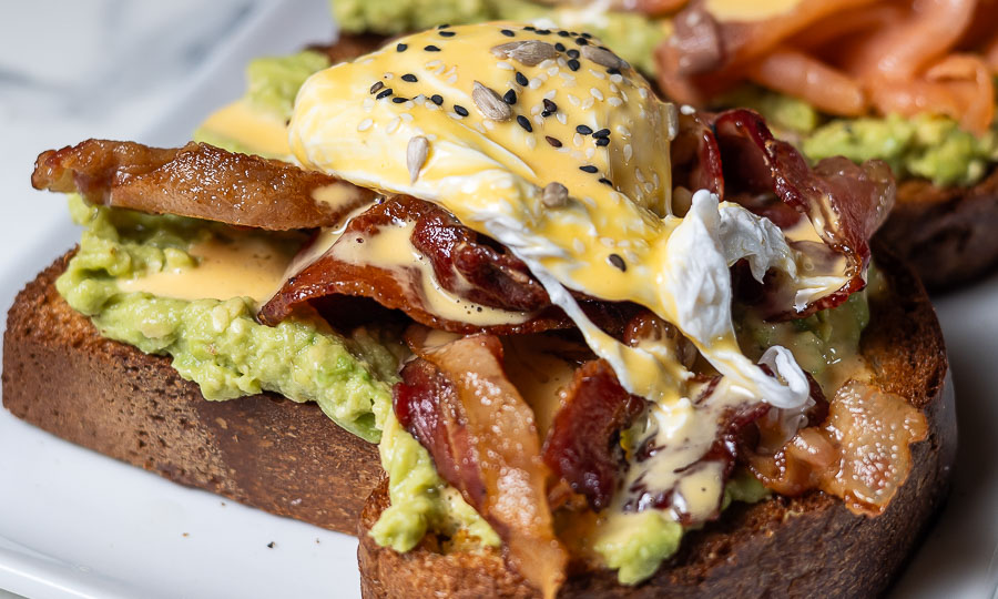 Maravillosos Huevos benedictinos en tostadas de brioche - Mestiere - Los Trapenses