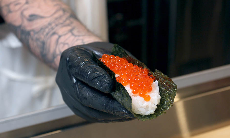 Poderoso Temaki Ikura (huevas de salmón)