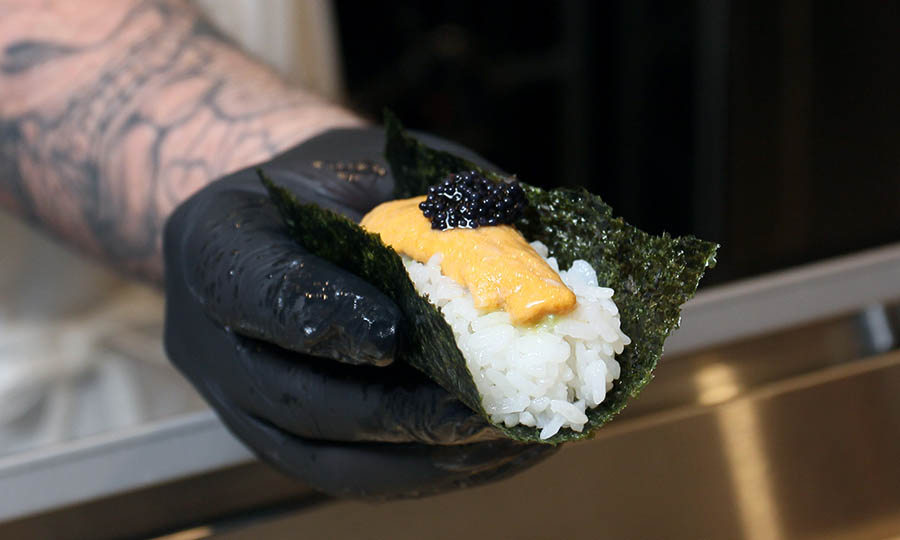Temaki especial de Erizo (temaki del día)
