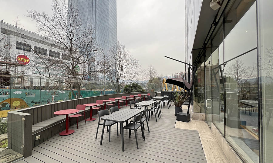 La terraza del restaurante - Restaurante NH Collection Plaza Santiago