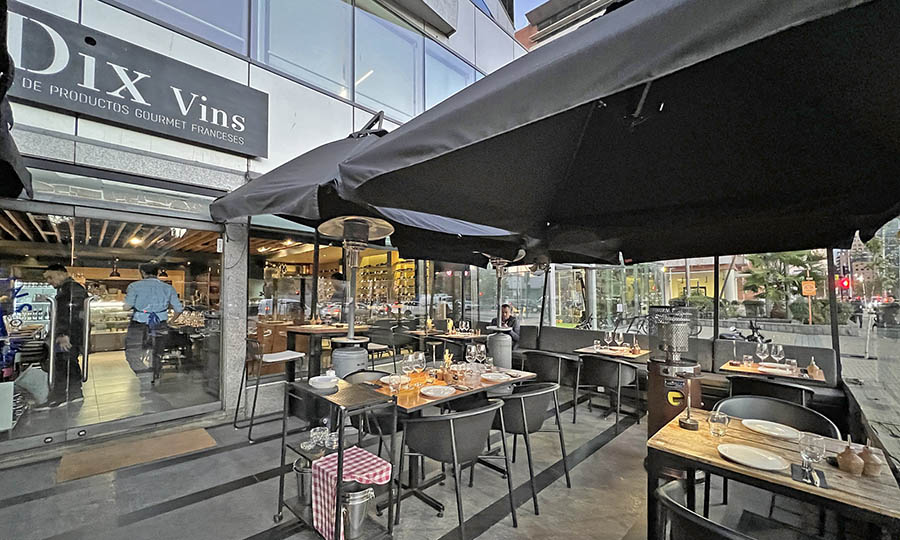 La terraza de Les Dix Vins