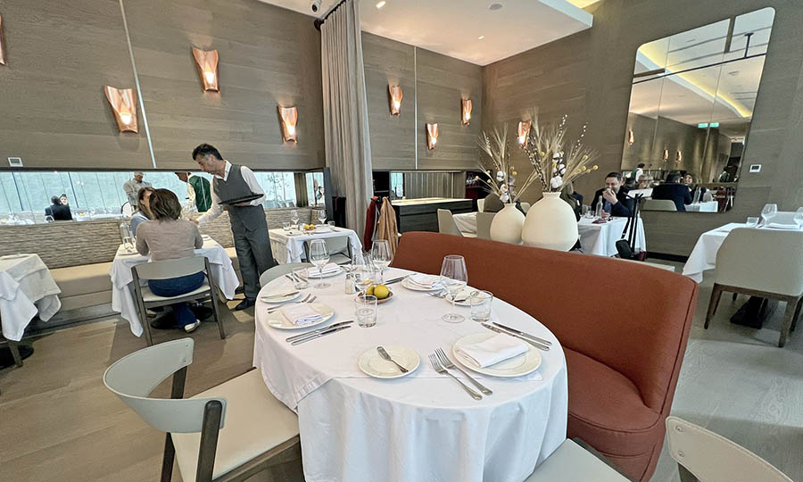 El comedor y las mesas de Copper Room - Copper Room - Debaines Hotel