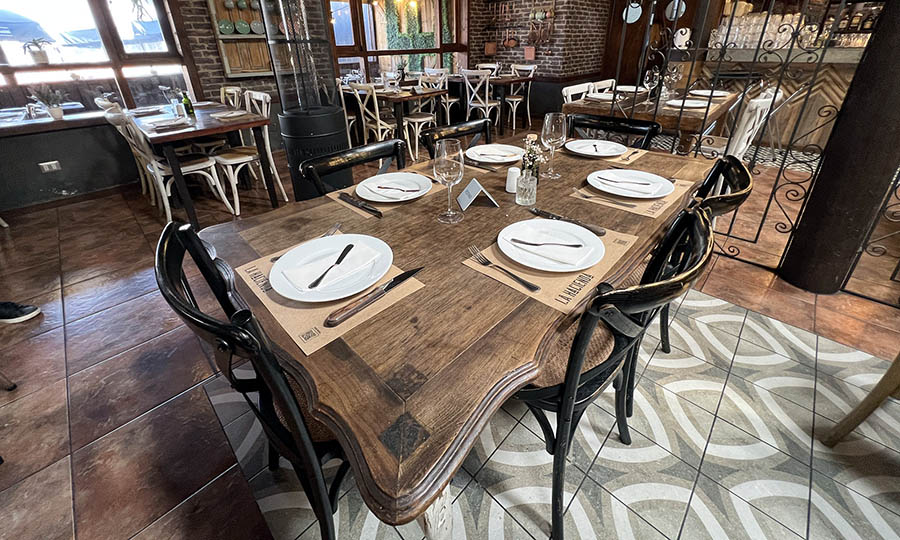 El gran saln principal del restaurante La Hacienda