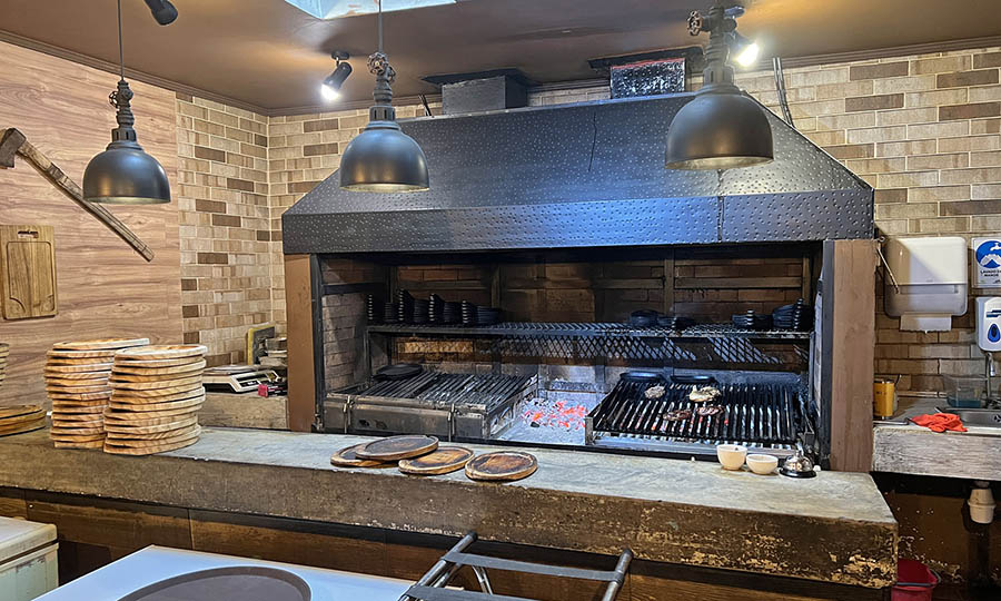 Su buena parrilla en La Hacienda de Machal