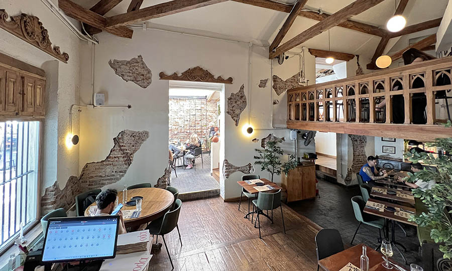 El sal�n interior de Oda Santiago