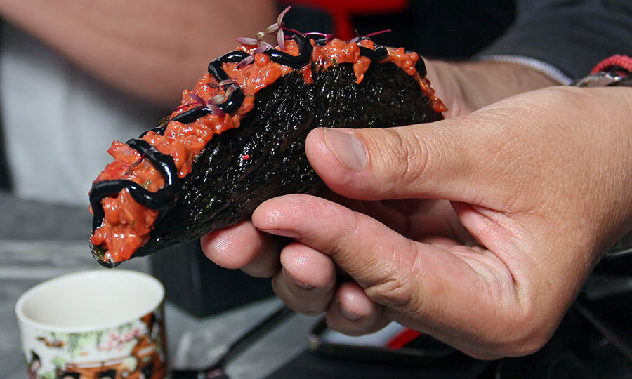 Divergente Nori taco de salm�n  - KATO Tasty Caos