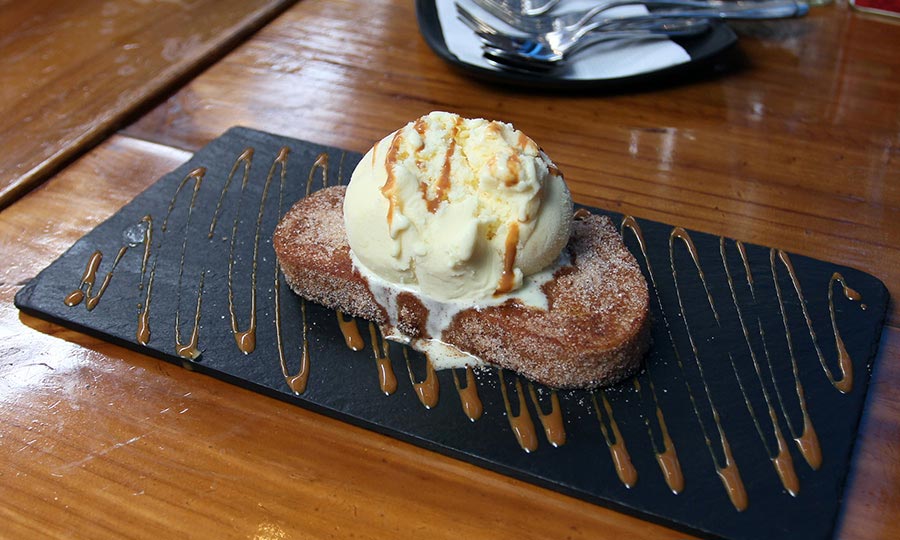 Torrija con helado - Ay Candela