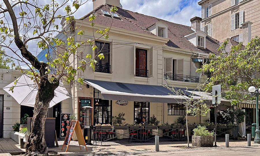 Fachada de Ay Candela en Orrego Luco - Ay Candela