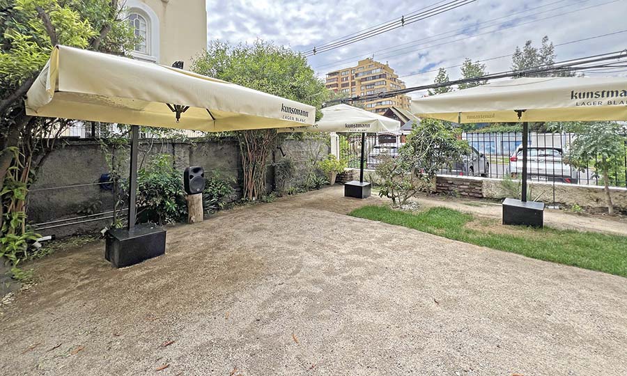 La terraza de La Predilecta Fuente de Soda - La Predilecta