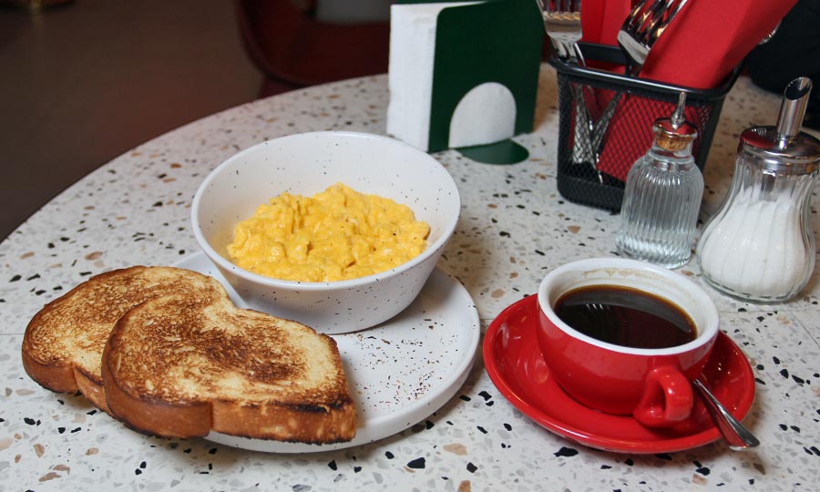 Promo Mangiare: Huevos revueltos con Caf� americano