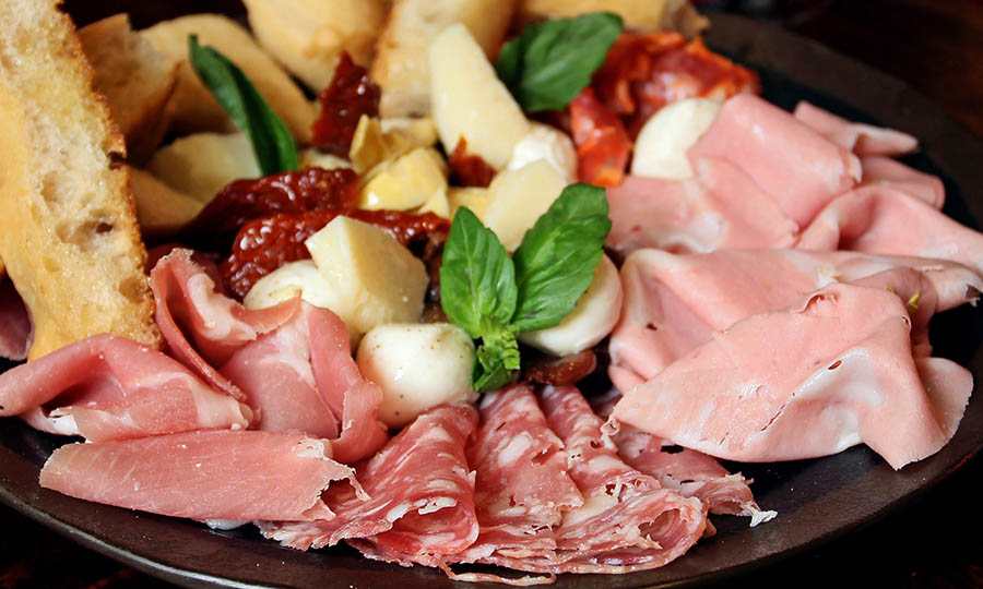 Imperdible Antipasto Misto para compartir - Savoia MUT