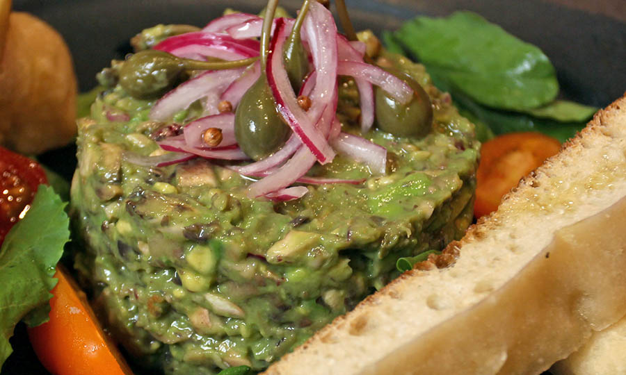 Novedoso Tartar di funghi y plata - Savoia MUT