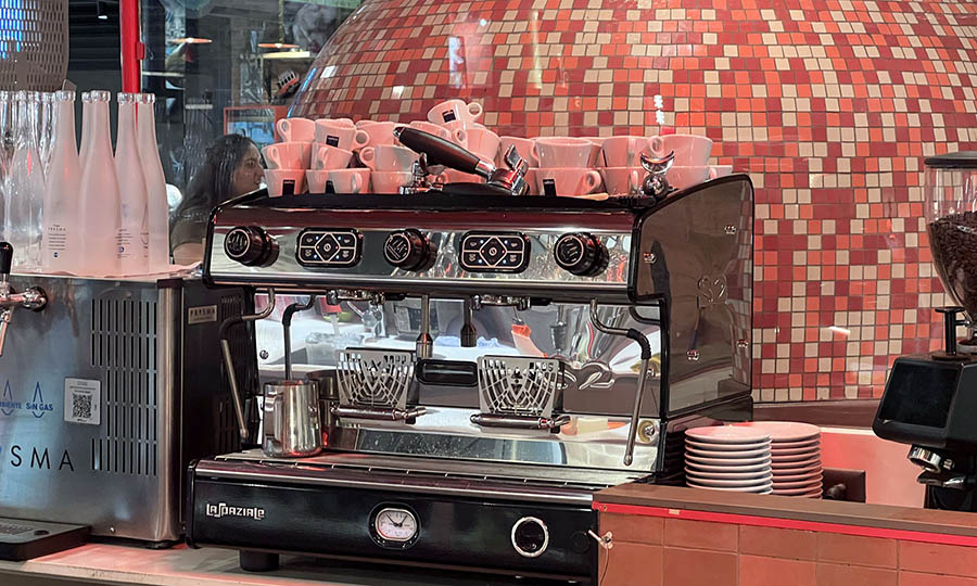 Detalles de la Pizzer�a Savoia en el MUT - Savoia MUT