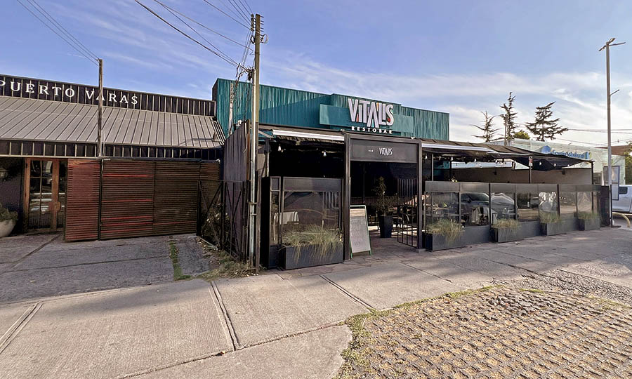 Fachada de Casa Vitalis en Vitacura - Casa Vitalis