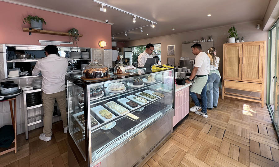 Zona de cafeter�a y servicio - Nolia