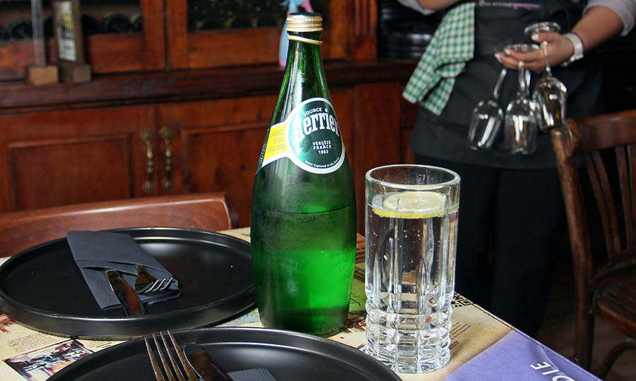 Agua Mineral Perrier con gas en botella de 750 ml - Normandie Restaurant