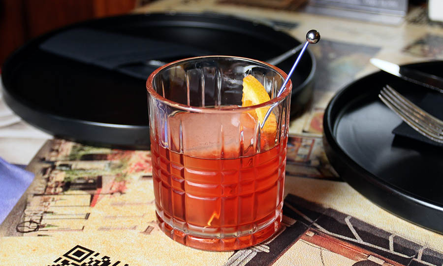Un Negroni chileno  - Normandie Restaurant