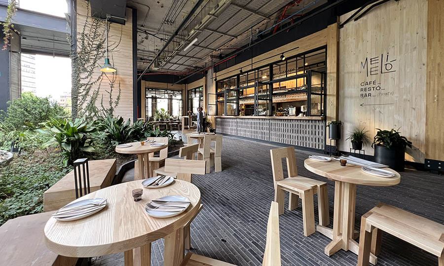 Zona cafeter�a y terraza de Meli Mel�