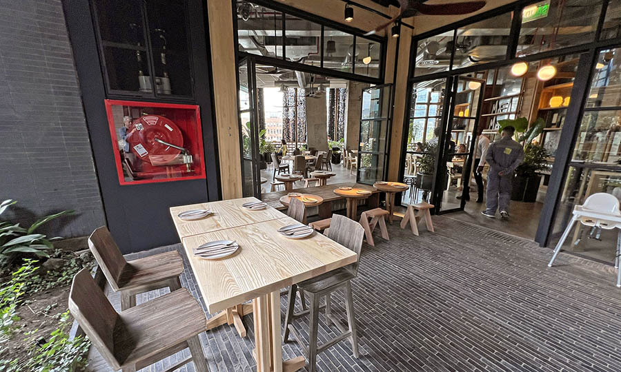 Zona cafeter�a y terraza de Meli Mel�