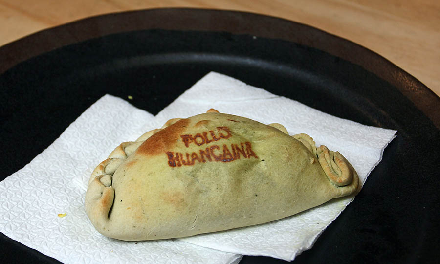 Empanada Pollo huancaina
