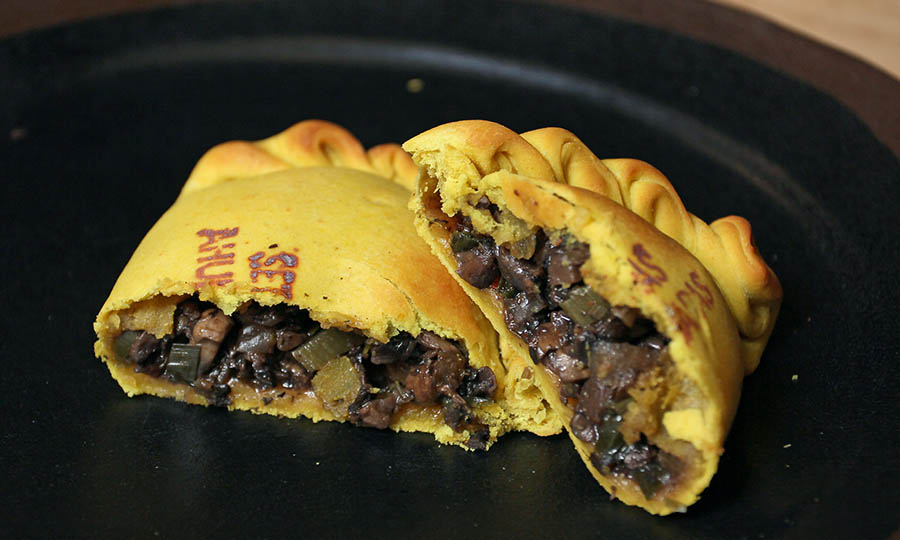 Empanada de Setas ahumadas 