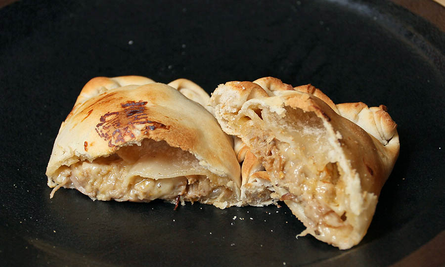 Empanada Mechada queso
