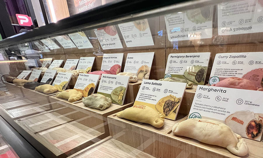 Caja y vitrinas de Sama Empanadas