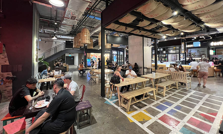 Sama Empanadas en el Mercado Urbano de Tobalaba