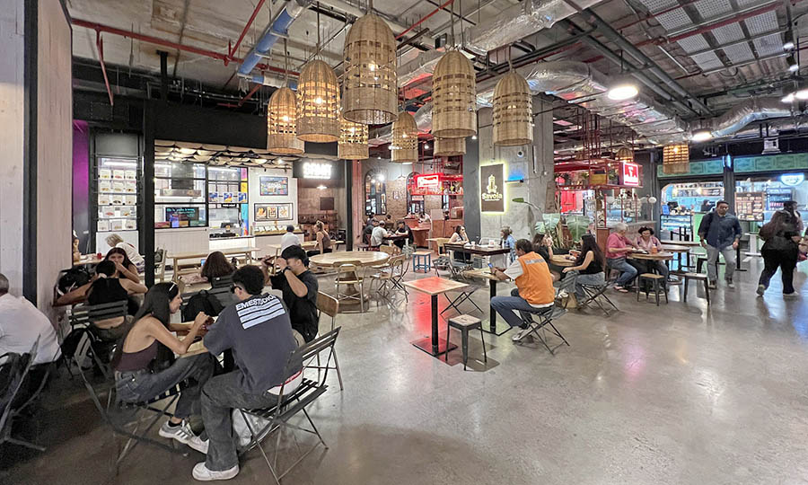 Sama Empanadas en el Mercado Urbano de Tobalaba