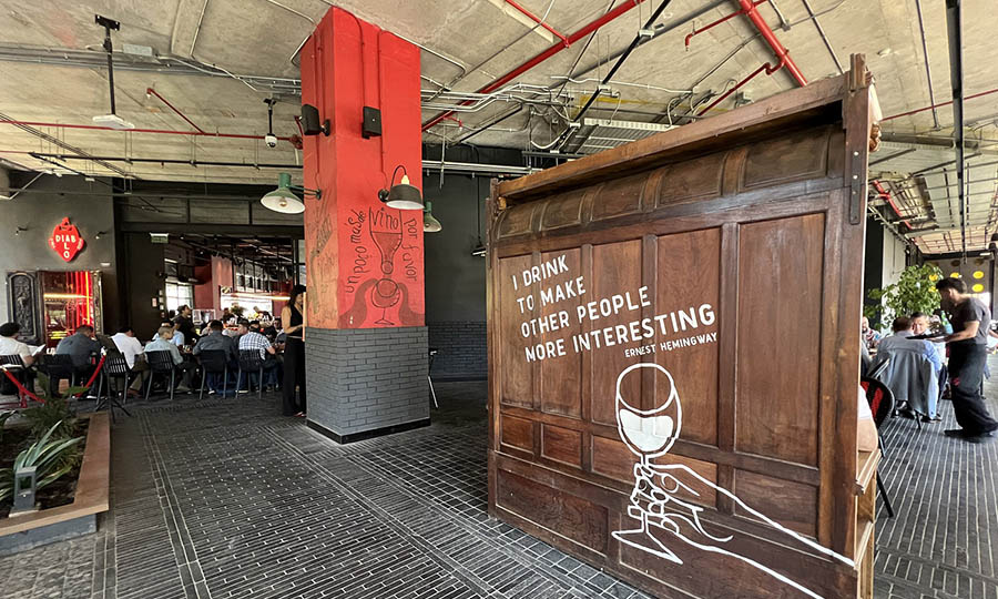 La terraza de Diablo en el piso 5 del MUT - Diablo Vino y Fuego