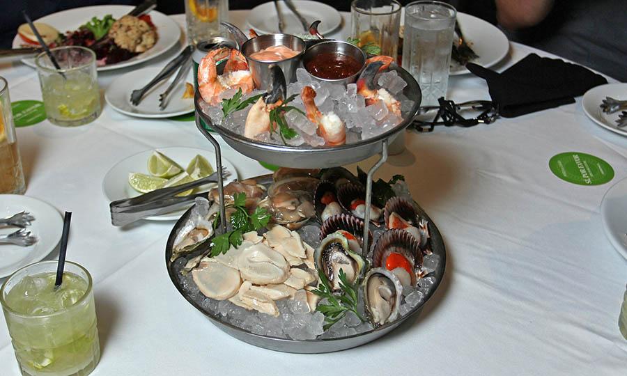La Torre de mariscos de Fogo de Chao - Fogo de Chao