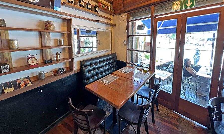 El sal�n del primer piso de Signore - Signore Pizza