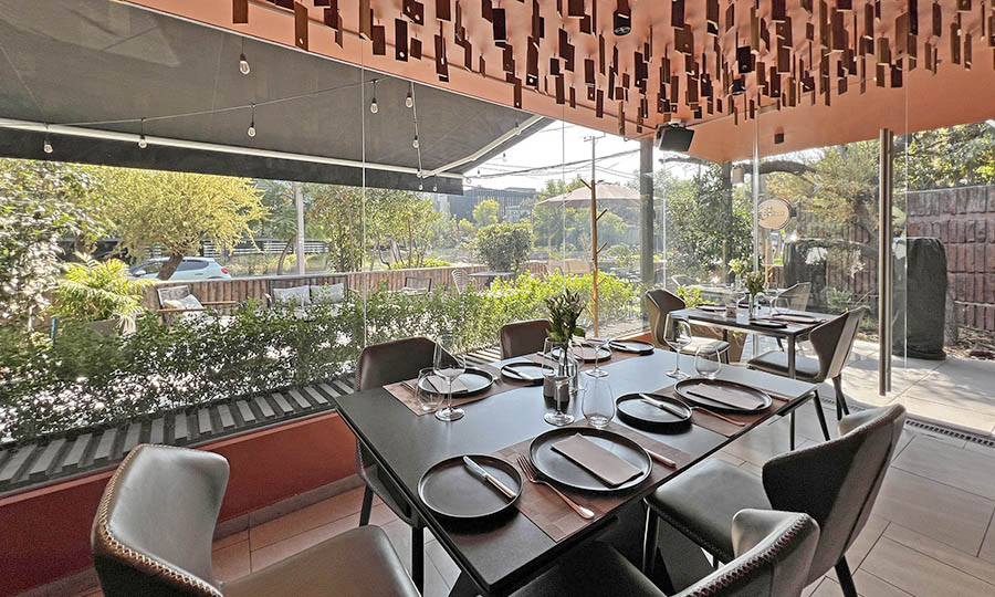 El sal�n interior del restaurante Pr�stino - Pr�stino Restaurant