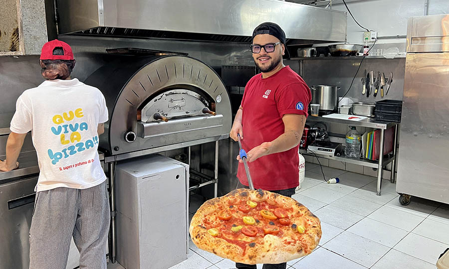 Detalles de 400 Pizzería Providencia
