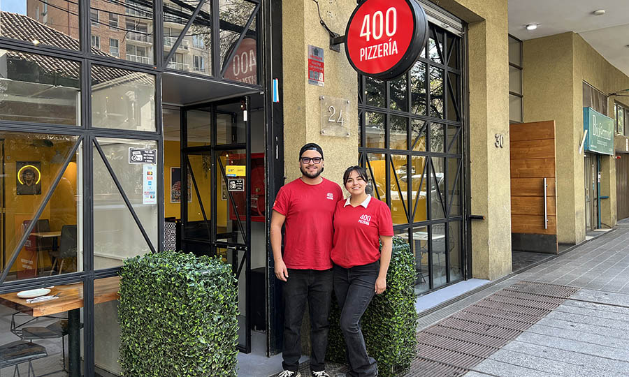 Fotos del nuevo local de 400 Pizzer�a en General Flores con Providencia
