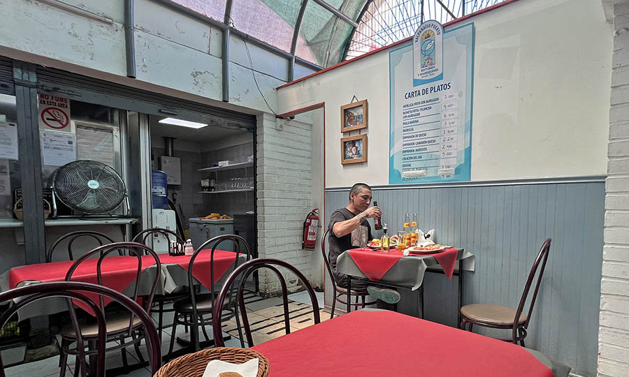 El interior del restaurante Valpara�so Puerto en Los Andes - Valpara�so Puerto en Los Andes