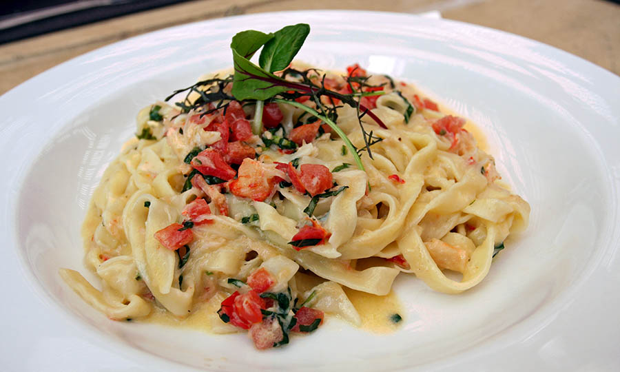 Fetuccini con centolla