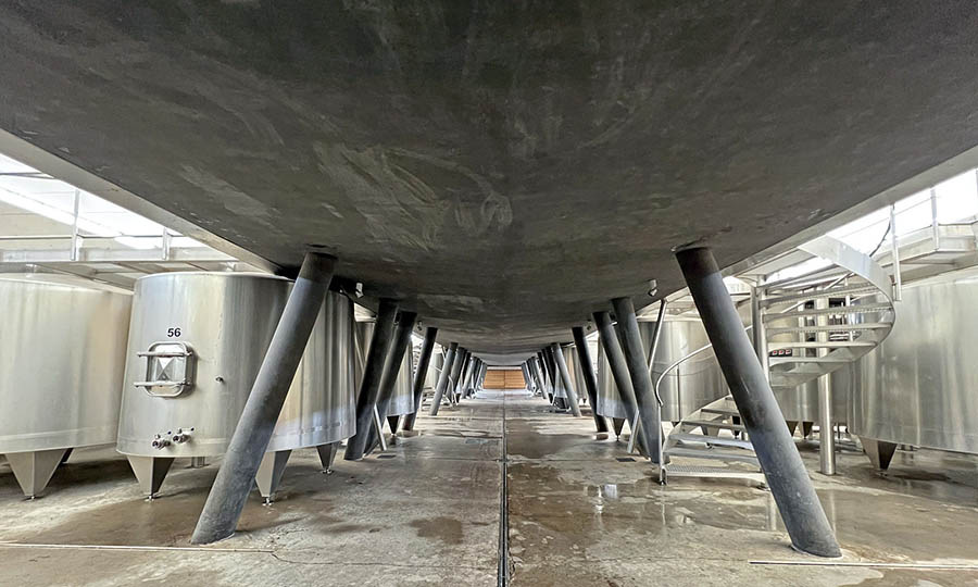 Bodegas y salsas de barricas de Viña VIK