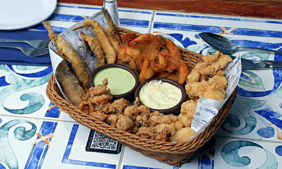Los mejores Fritos del mar para compartir - La Tasca de Altamar