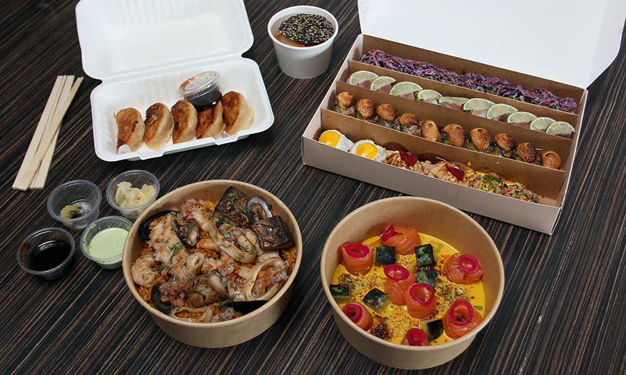 Parte del delivery de Umami Nikey