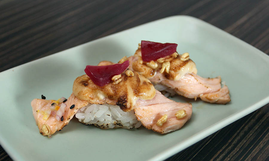 Niguiri Salmón y Ponzu
