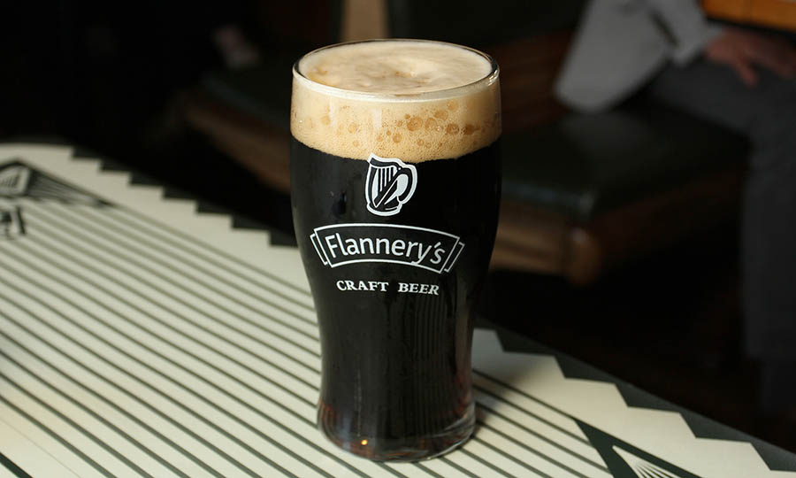 Cerveza Flannerys - Flannerys Train Station - La Dehesa