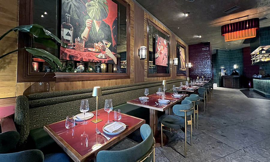 El gran sal�n interior de Jer�nimo Santiago - Jeronimo Santiago