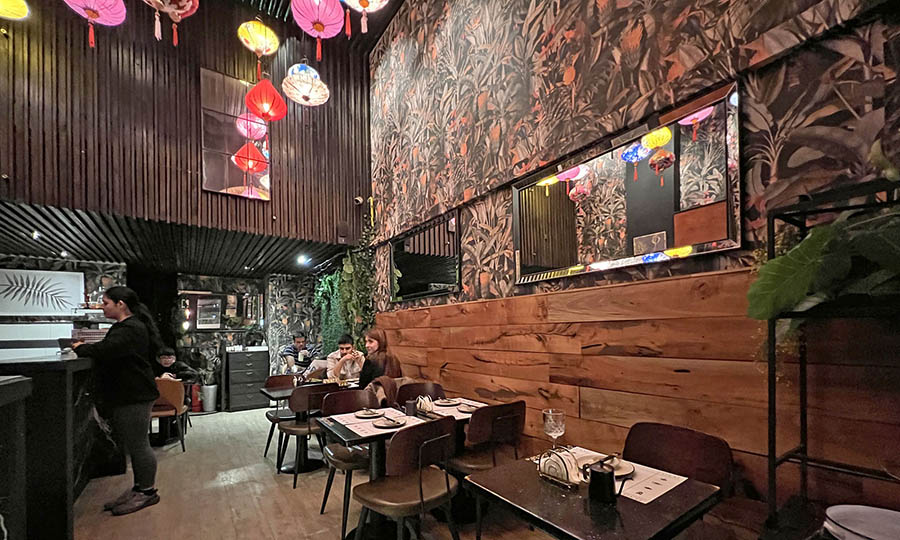 El sal�n interior de Doga Sushi Nikkei 