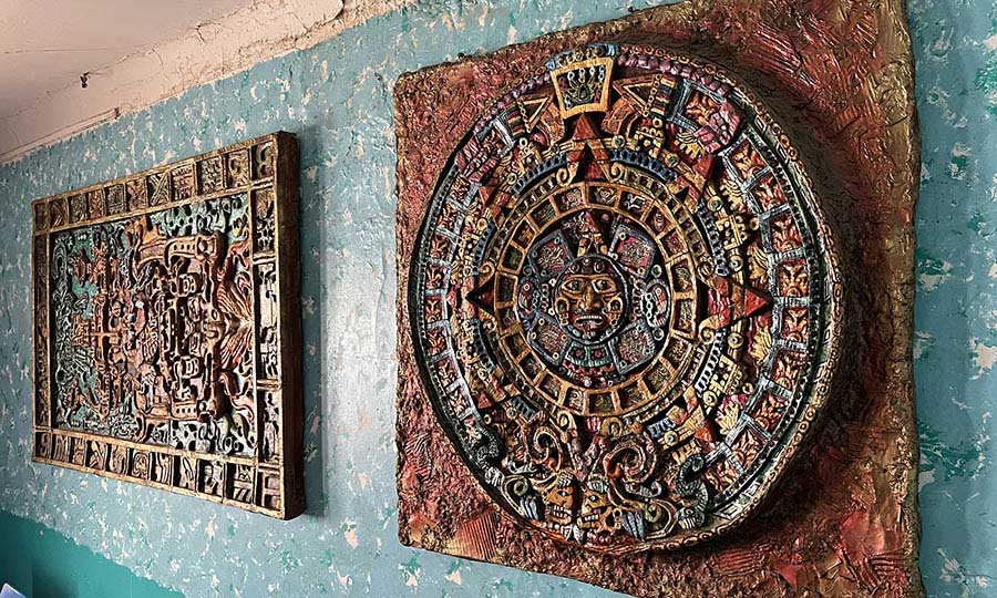 Detalles del bar restaurante La Chimenea en el centro de Santiago - La Chimenea