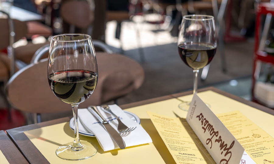 Vinos de la casa por copa - Gino Lautaro