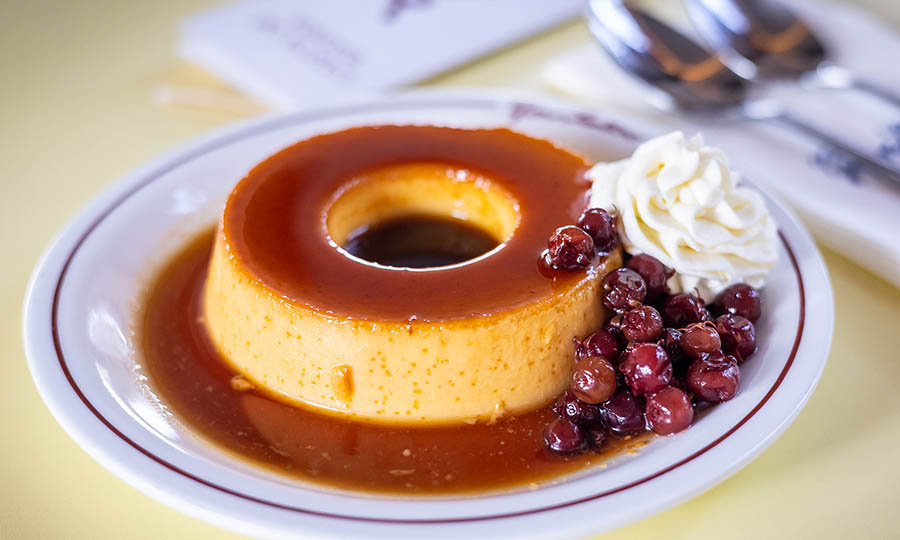 Generoso y delicado Flan de vainilla - Gino Lautaro