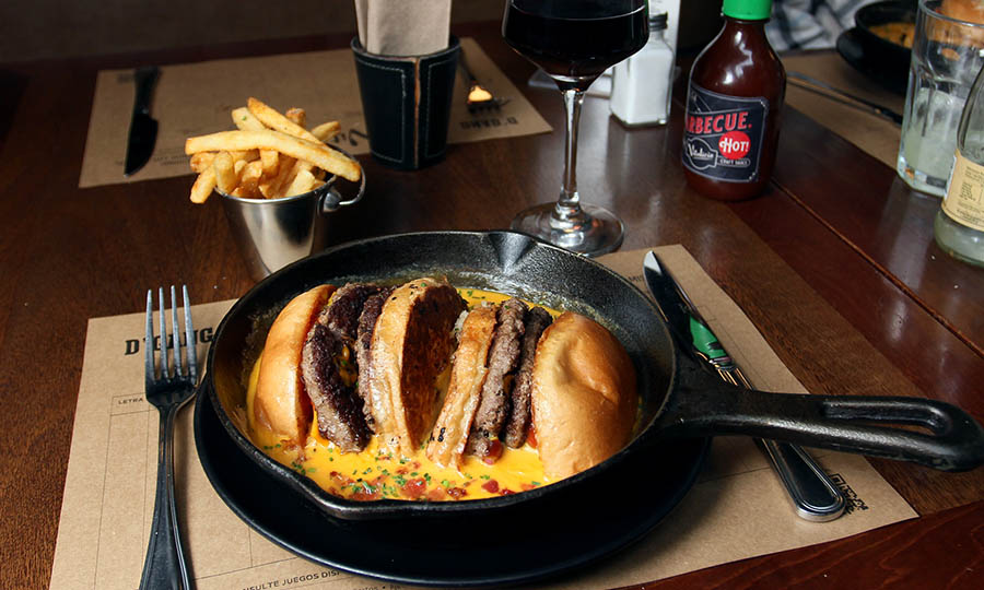 Alucinante Double cheese burger -dipeable- al sart�n - Vitalicio (ex D Gang)